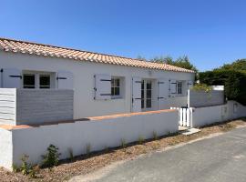 Petite maison au calme, dans une impasse，位于LʼÉpine的酒店