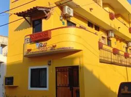 霍亚德尔马酒店