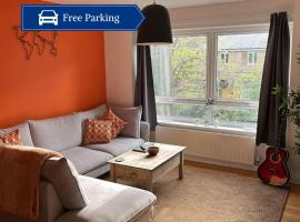 Stylish 2Bed Apt in Leeds - Free Parking!，位于海丁利的公寓