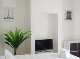 Mirandas Place