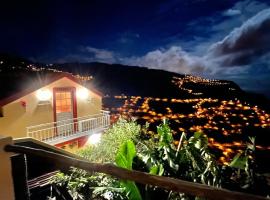 Tropical House，位于里韦拉布拉瓦的乡村别墅