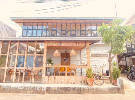 เรือนตะวัน เกาะล้าน RueanTawan Kohlarn，位于格兰岛的酒店
