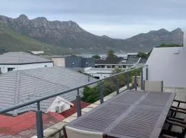 Penthouse at the Pearl of Hout bay