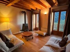 Apartment Belledonne 3 minutes from Alpe d Huez Grand Domaine via Oz en Oisans