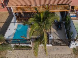Salv lodge casa frente al mar，位于索里托斯的海滩短租房