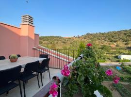 Apartamentos La Flor，位于San Martín de Moncayo的酒店