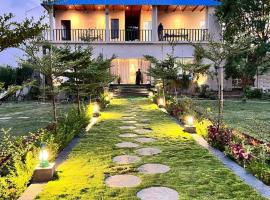 Jewel Stay PURE VEG，位于塔拉的带热水浴缸的酒店