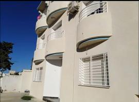 Duplex El Mansoura A4，位于古莱比耶的酒店
