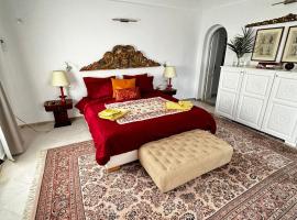 Lella Kmar B&B avec piscine Sidi Bou Said，位于西迪·布·赛义德的住宿加早餐旅馆