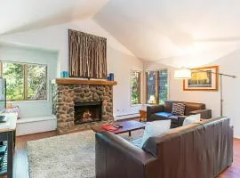 252 McCloud Upper level unit