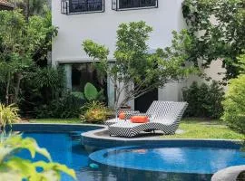 House with Pool and Amenities - Kamala #01