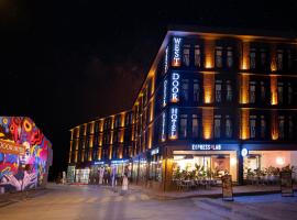 WestDoor Hotel