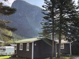 Sølvgarden Camping，位于Rysstad的酒店