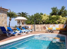 Home2Book Elegant Villa El Sauzal Private Pool&BBQ，位于绍萨尔的度假屋