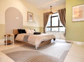 KL Art Nouveau Suite, MRT, Free Parking, Self Check In，位于八打灵再也的酒店