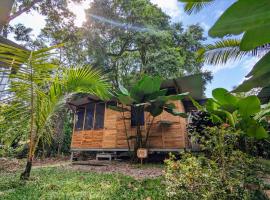 Arboura Eco Cabins，位于乌维塔的酒店