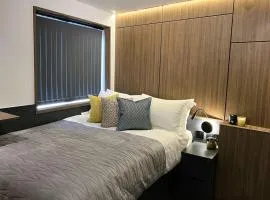 Deluxe 1 Bed Studio 2A near Royal Infirmary & DMU