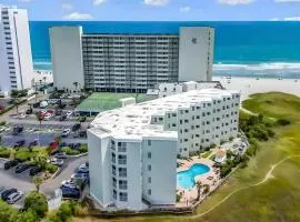 Sands Beach Club 406, w/ Balcony + Beach Access!