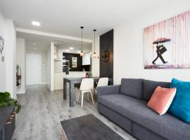 Urban Sabadell Apartamentos，位于萨瓦德尔的带停车场的酒店