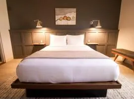 Meeting House Boutique Hotel