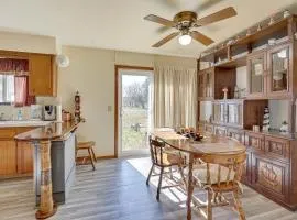 Family-Friendly Home with Fire Pit about 10 Mi to Akron!