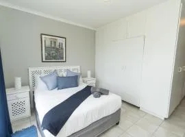 Shells And Bells Beachfront Apartment