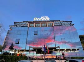 Hotel Dream，位于索非亚Mladost的酒店