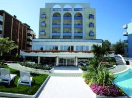 GFH - Hotel Ruhig，位于马洛塔的酒店