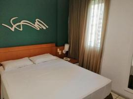 Praia do Canto Apart Hotel - Apto 102B，位于维多利亚的酒店
