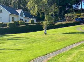 Inishclare Cottages，位于Killadeas的酒店