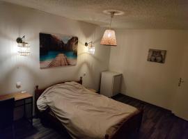 Grande Chambre Cosy avec Salle de Bain Privative，位于Lassigny的酒店