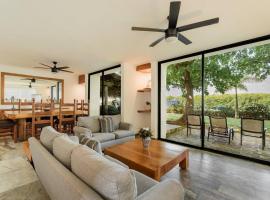 *Villa Sicilia Lagoon front by Casa Paraiso*，位于坎昆的酒店
