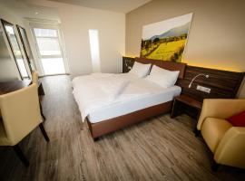 Dorfmeister Business Hotel B&B，位于Weikersdorf am Steinfelde的酒店