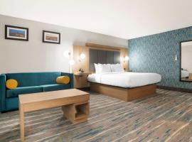 Best Western Plus Mobile Inn and Suites，位于莫比尔的酒店