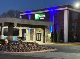 Holiday Inn Express & Suites Eden Prairie - Minneapolis, an IHG Hotel