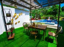 Amancay House, Jacuzzi and Pool