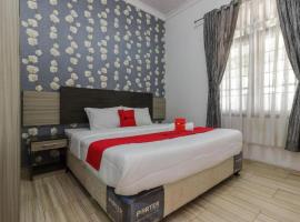 RedDoorz @ Pantai Panjang Bengkulu，位于Pekansaptu的酒店