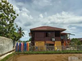 Arya's Surf Camp Cimaja