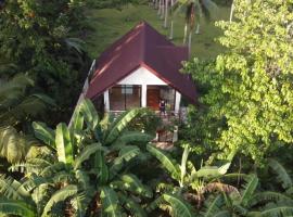 4 Bedrooms Guesthouse with Pool and Mangrove Park，位于Alburquerque的酒店