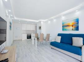 Fantastic Apartment las americas heart，位于阿罗纳的酒店