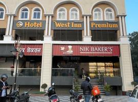 Hotel West Inn Premium，位于克勒尔的酒店