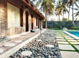 Indo Bali Poolside Resort in Bangalore，位于班加罗尔的酒店