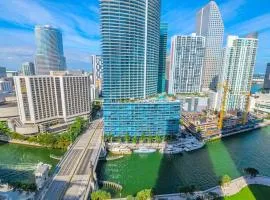 Icon Brickell • 31st FLOOR •OCEAN VIEWS • FREE SPA