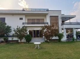 DHA 2 Villa, Near Giga Mall, Islamabad，位于伊斯兰堡的别墅