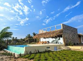 Secret Paradise - Private Beach Eco-Villa，位于Tlachicón的乡村别墅