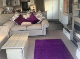 Haven Lakeland 3 Bed Luxury Caravan，位于Flookburgh的酒店