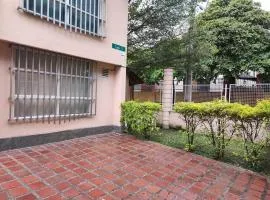 Casa cómoda, cerca Parque Acuático en Medellin