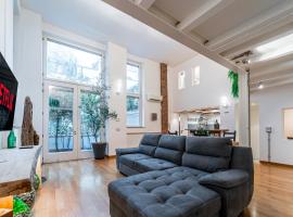 LuxAvocadoLoft DUOMO 10m，位于米兰的度假屋