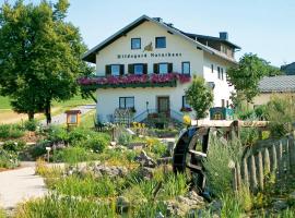 希尔德加德自然旅馆，位于Kirchberg bei Mattighofen的酒店