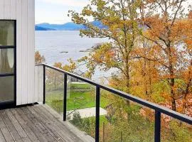 8 person holiday home in Tau-By Traum